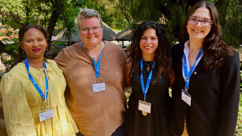 Fra venstre Susan Matroos (ELCSA), Kristine Sandmæl (Mellomkirkelig råd), Sally Azar (ELCJHL), Isabella Reimann Gnas (IECLB) (Foto: Den norske kirke)