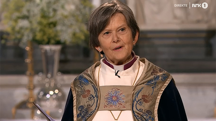 Biskop Helga Haugland Byfuglien holdt prekenen ved jubileumsgudstjenesten for signingen i Nidarosdomen 23. juni. (Foto: skjermkopi fra nrk.no)
