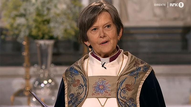 Biskop Helga Haugland Byfuglien holdt prekenen ved jubileumsgudstjenesten for signingen i Nidarosdomen 23. juni. (Foto: skjermkopi fra nrk.no)