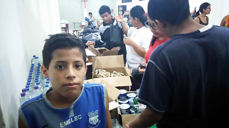 Freddy i Ecuador reddet livet sammen med familien, men hjemmet og byen han bodde i er helt ødelagt av skjelvet. (Foto: Normisjon)