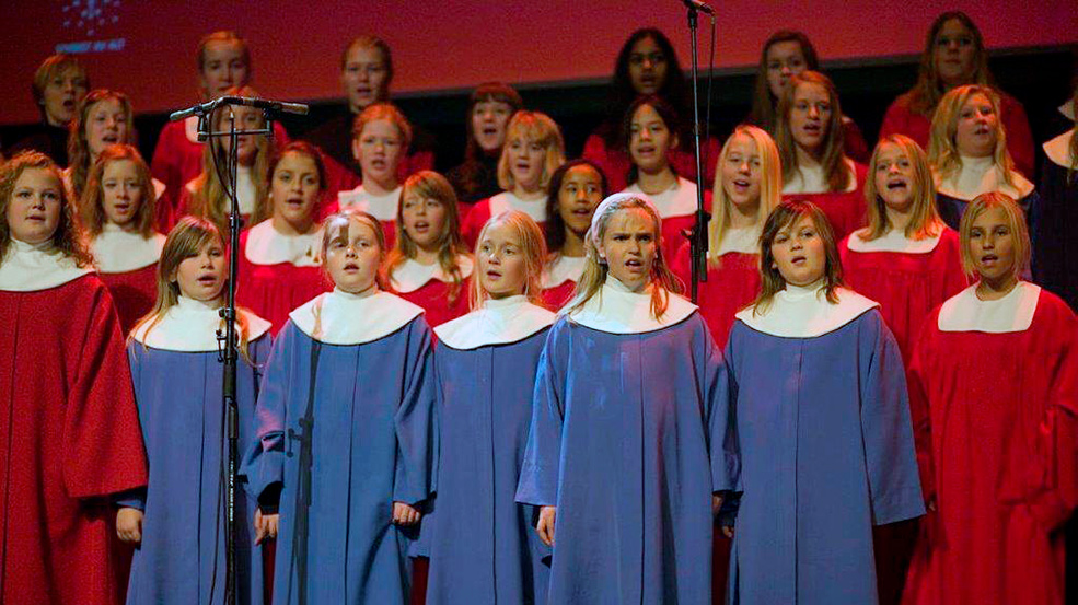 Mange barn og unge er aktive i kormiljø. Her fra Trosopplæringskonferansen på Lillestrøm. (Foto: Robert Dreier T. Holand)