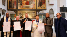 Fra venstre: Dr. Jerry Pillay, president i De reformerte kirkenes verdensforbund, biskop Brian Farrell, sekretær for Den romersk-katolske kirkes råd for fremme av kristen enhet, Dr, Martin Junge, generalsekretær i Det lutherske verdensforbund, Dr. Park Jong-chun, president i Metodistkirkenes verdensråd, biskop Ivan Abrahams, generalsekretær i Metodistkirkenes verdensråd og Chris Ferguson, generalsekretær i De reformerte kirkenes verdensforbund, (Foto: WCRC / Anna Siggelkow)