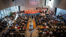 Den nye Flekkerøy kirke var stappfull og vel så det da den ble åpnet søndag 1. desember. Foto: Frank Otto Pedersen