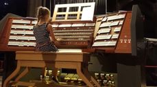 Barn deltar på orgelkurs i Nidarosdomen i regi av PIO (Pilegrim i orgelsko) under Olavsfestdagene i 2016. (Foto: Lene Kristin Bråtejorde)