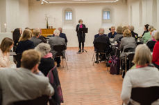 Biskop Byfuglien holdt et foredrag om kirke-skole-samarbeid i et livssynsåpent samfunn under mottakelsen 17. oktober. Foto: Bispemøtet