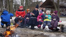 H.K.H. Kronprinsessen fikk blant annet møte barnehagebarn i Fredrikstad under besøket. Foto: Den norske kirke