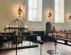 Lystenning fra høymessen i Oslo domkirke 22. juli 2018, med markering av at det er syv år siden terrorhandlingene 22. juli. (Foto: Den norske kirke)