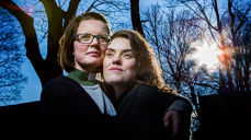 Marianne har betydd mer for meg enn jeg kan forklare, sier Thea Renate Berg (til høyre).