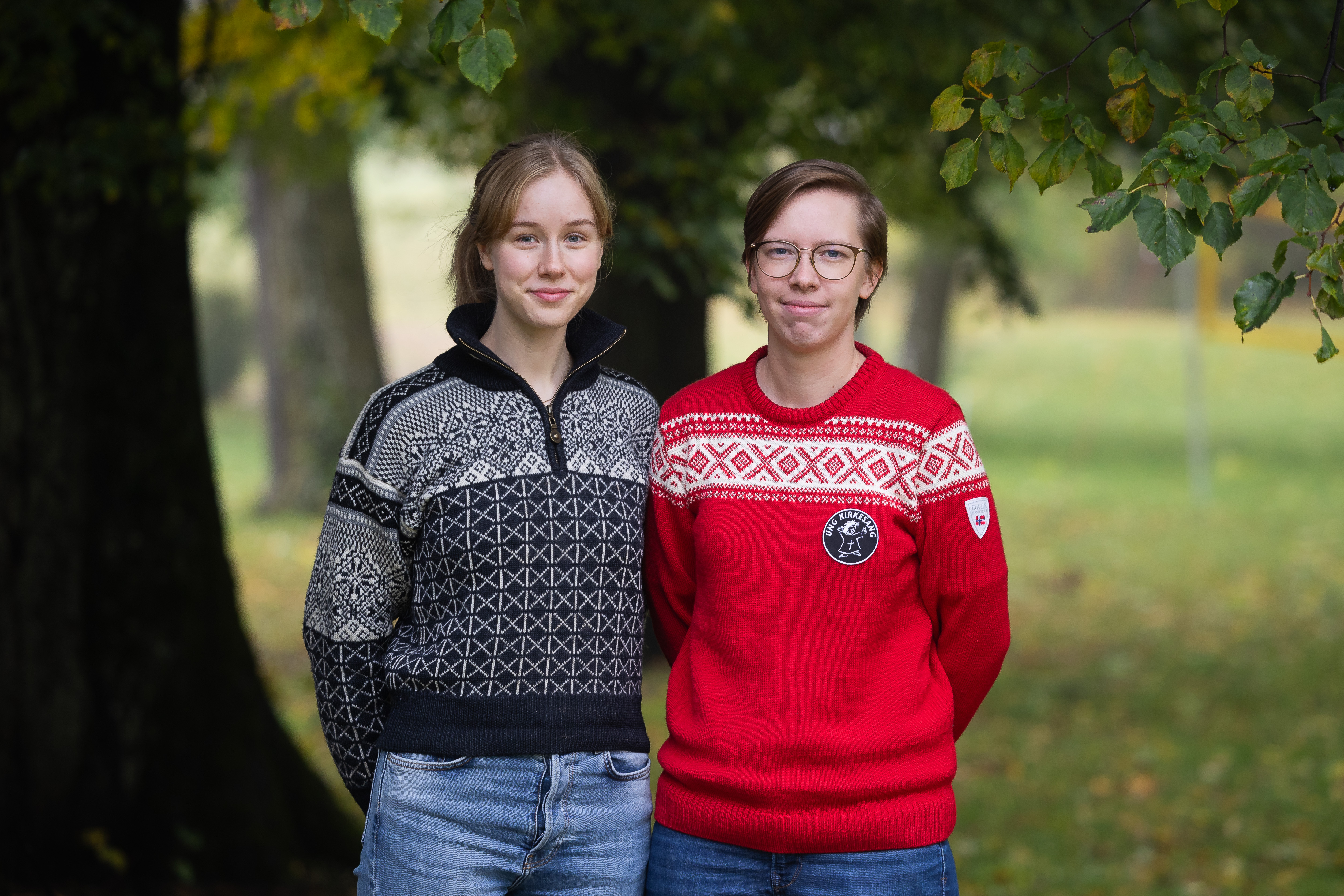 Malin Hegenscheidt Ørum og Mathea Axelsen Lie på UKM 2025. (Foto: Den norske kirke)