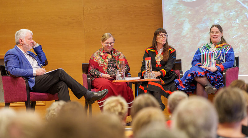 Dagfinn Høybråten, Mari Valjakka, Kaisa Huuva og Lovisa Mienna Sjöberg. (Foto: Den norske kirke/Ørjan Marakatt)
