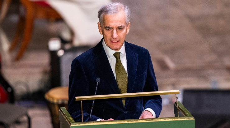 Statsminister Jonas Gahr St&#248;re under takkegudstjeneste for Desmond Tutu i Oslo Domkirke 9. januar 2021. Foto: H&#229;kon Mosvold Larsen / NTB
